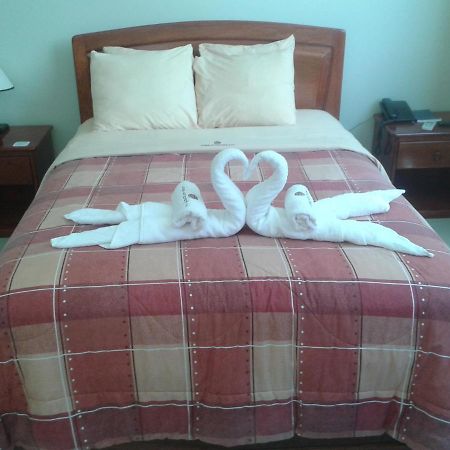 Hotel Jose Antonios Inn Puerto Maldonado Esterno foto