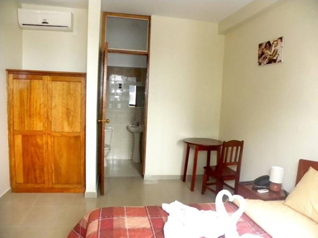 Hotel Jose Antonios Inn Puerto Maldonado Camera foto